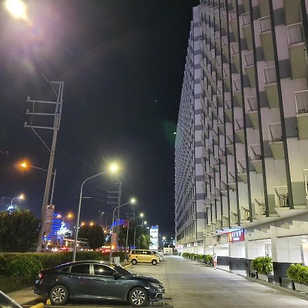 Shell Residences Pasay Bagian luar foto